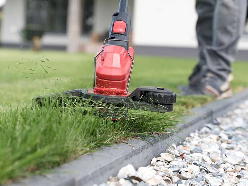 SKIL 0241 CA - Cordless grass trimmer - Cutting 30 cm - 20V 2.5Ah