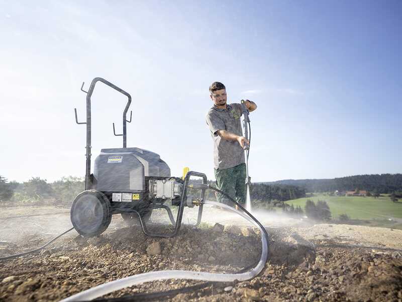 Karcher Pro HD 7/18-4 M Classic - Industrial cold water pressure washer - Three-phase - 220 Bar - 750 L/h