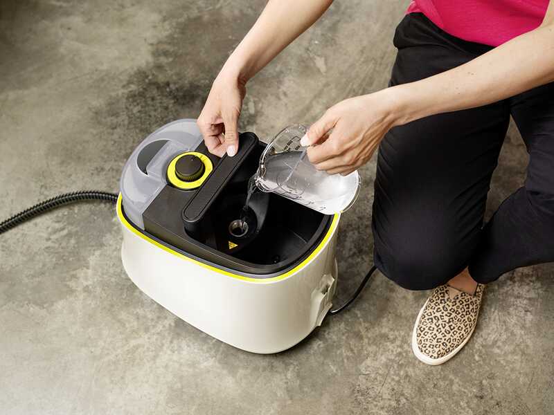 Karcher SC 4 Deluxe - Steam Cleaner - 2250 W