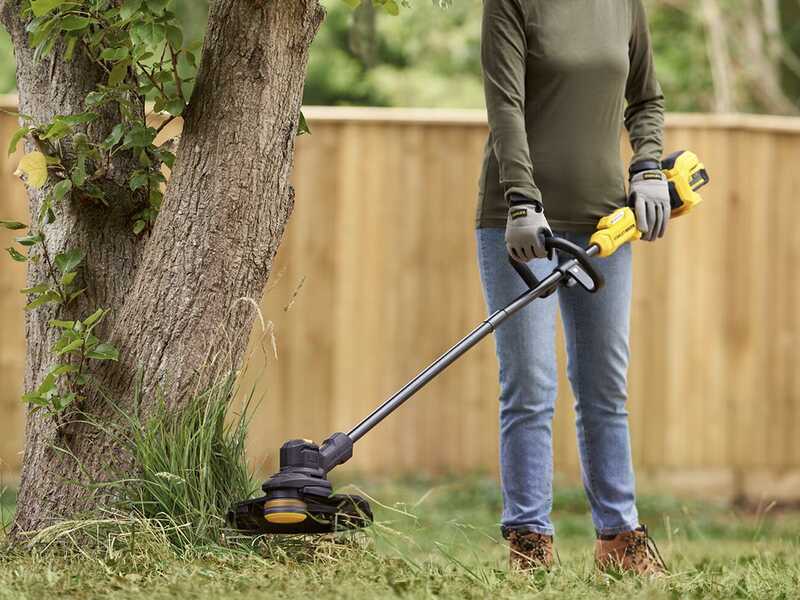 Stanley Fatmax SFMSTB930 - Battery-powered Brush Cutter - 20V 4Ah