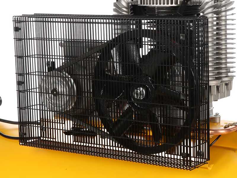 DeWalt DXCMB75T500HFE - Three-phase electric belt air compressor - 7.5 HP Motor &ndash; 500 lt