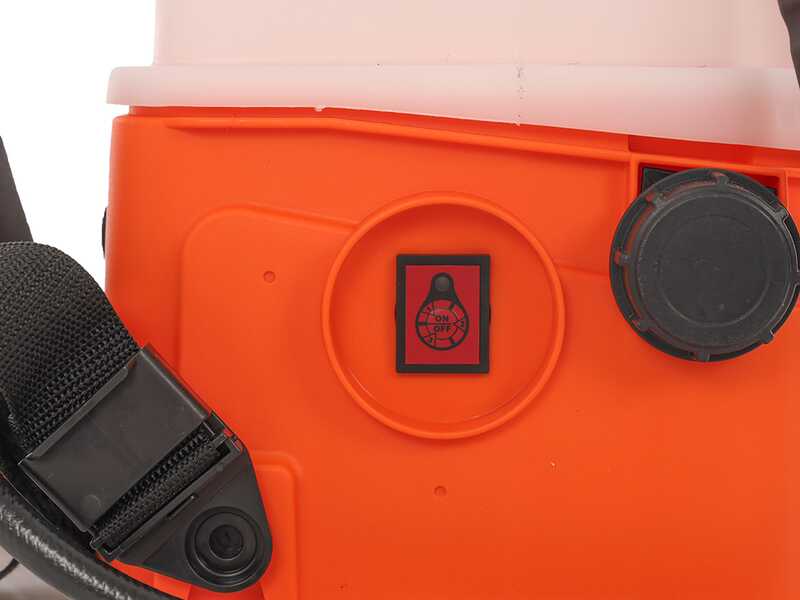 Comet KB 15 - Battery-powered backpack sprayer - 18V 2.6Ah