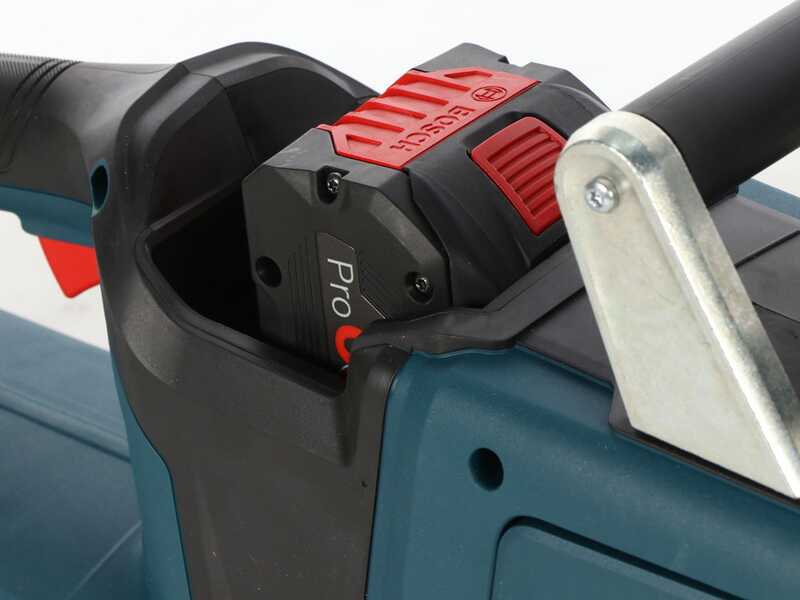 Bosch Professional BITURBO GKE 18V-40 - Battery-powered chainsaw - 18V 5.5Ah - 40cm blade