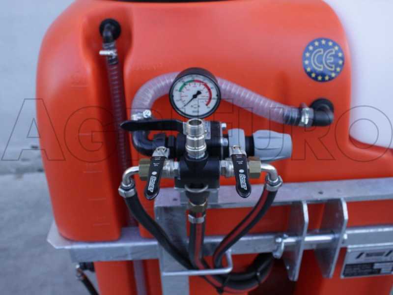 TORNADO 200/51/600 - Tractor-Mounted Mist Blower for Spraying