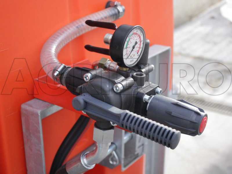 TORNADO UN400/96/800 - Tractor-Mounted Mist Blower for Spraying