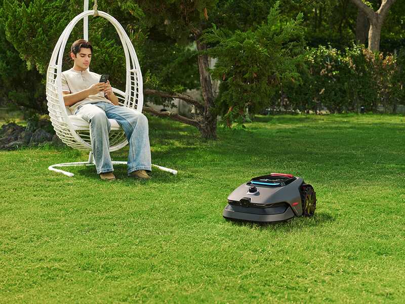MOVA LiDAX Ultra 1600 - Lawn Mower Robot - Without Perimeter Wire