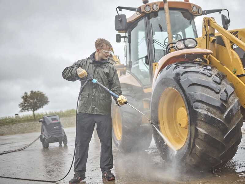 Nilfisk MH 4M - Professional Hot Water Pressure Washer - Three-phase - 250 bar - 880 L/h