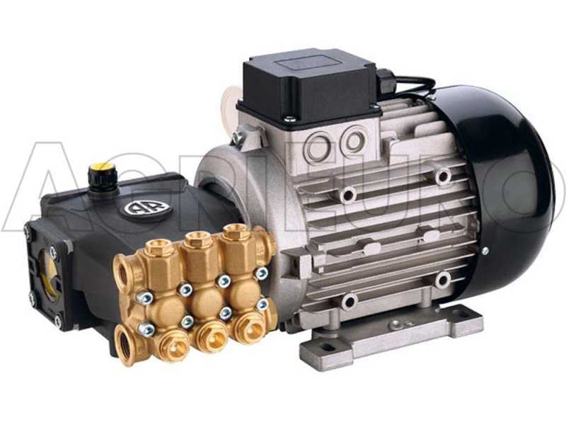 Annovi &amp; Reverberi AR 1003 Wheeled Heavy-duty Pressure Washer, 150 bar max, 10.5 L/min