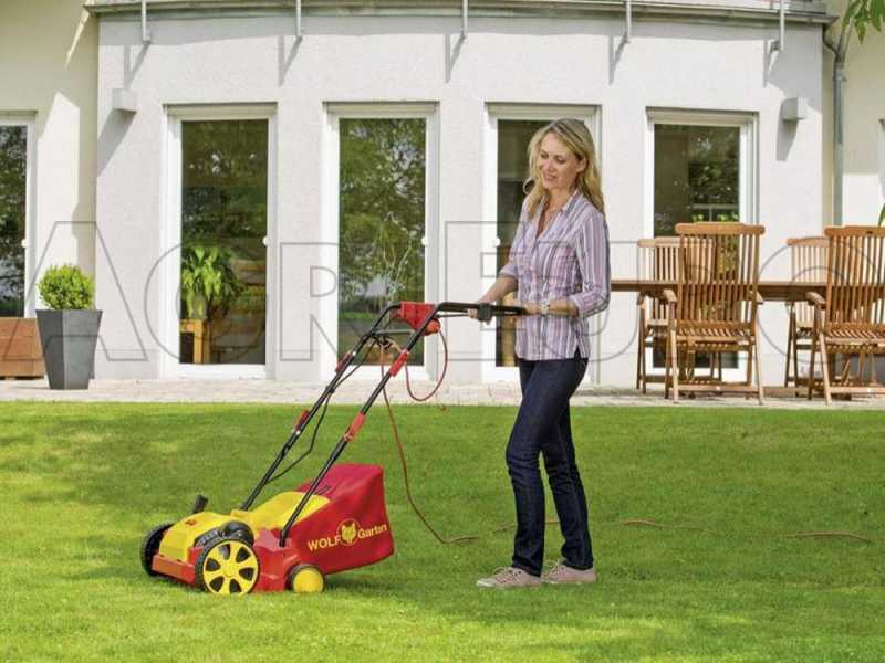 Wolf Garten VA 303 E - Electric Lawn Scarifier 1300 W