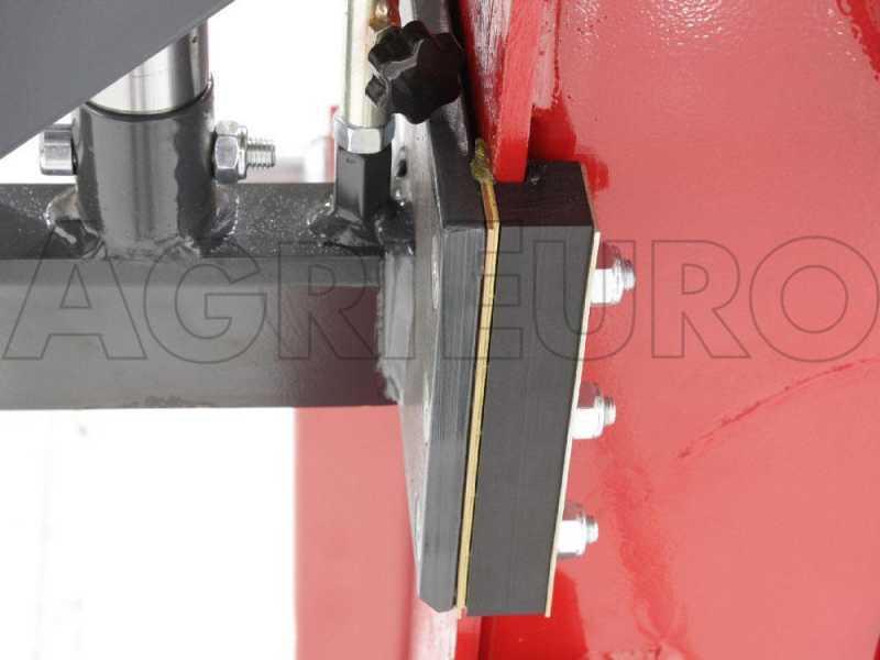 Ceccato BULL PTO SPLT11-POL Tractor-mounted Log Splitter - 11 Tons - Multiple Positions