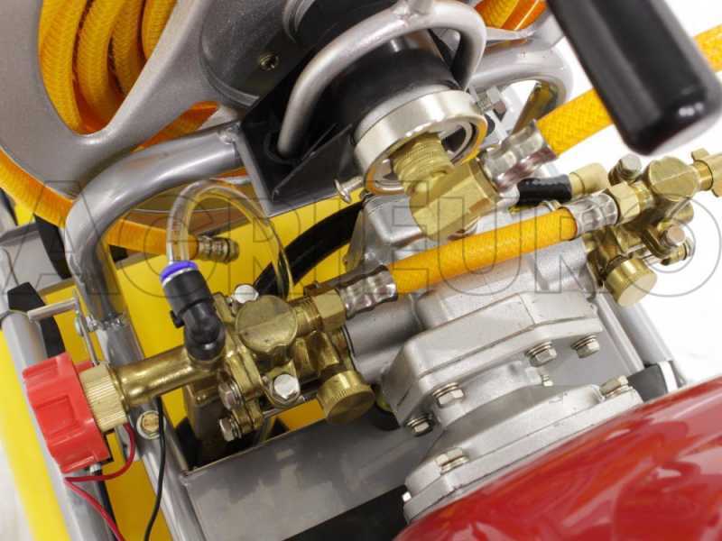 GeoTech SP 540 4S Petrol Sprayer Pump on Trolley - 4-stroke engine