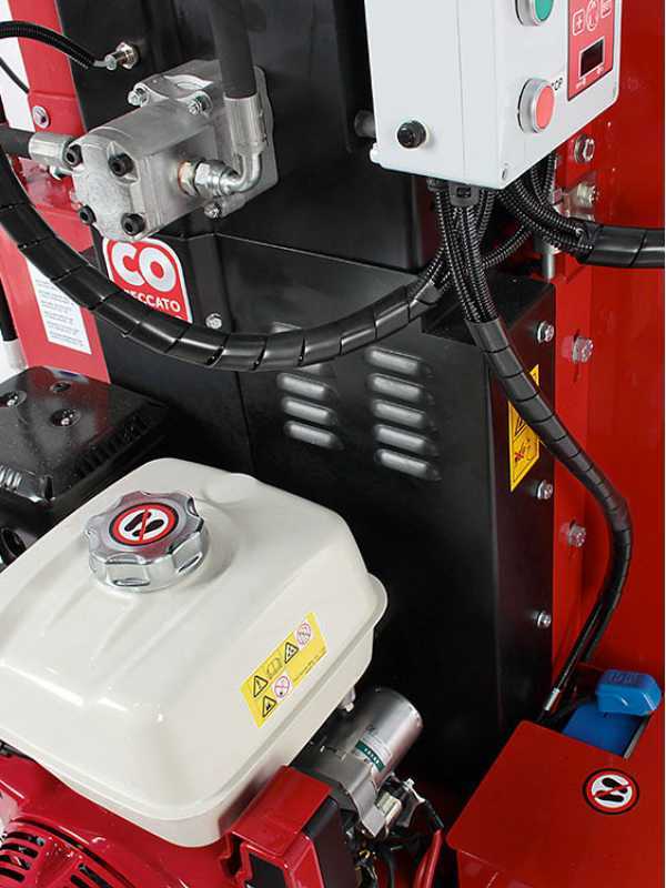 Ceccato Tritone Super Monster - Professional petrol garden shredder - Honda GX390 engine