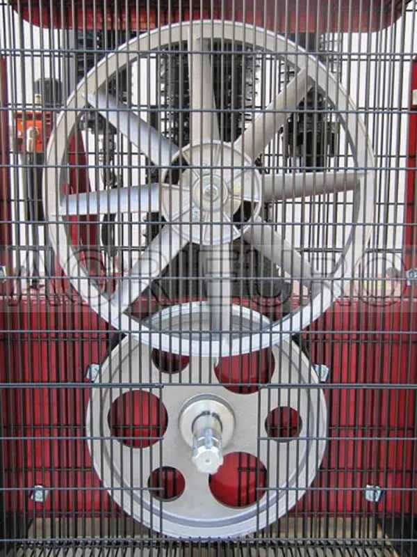 Airmec Agritech 650 Tractor PTO Driven Air Compressor - Olive Harvesting and Pruning