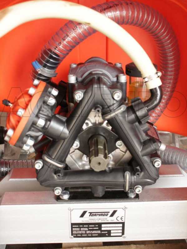 Tornado EMILIA 800/135 - Tractor-mounted weed control unit - 800 l tank