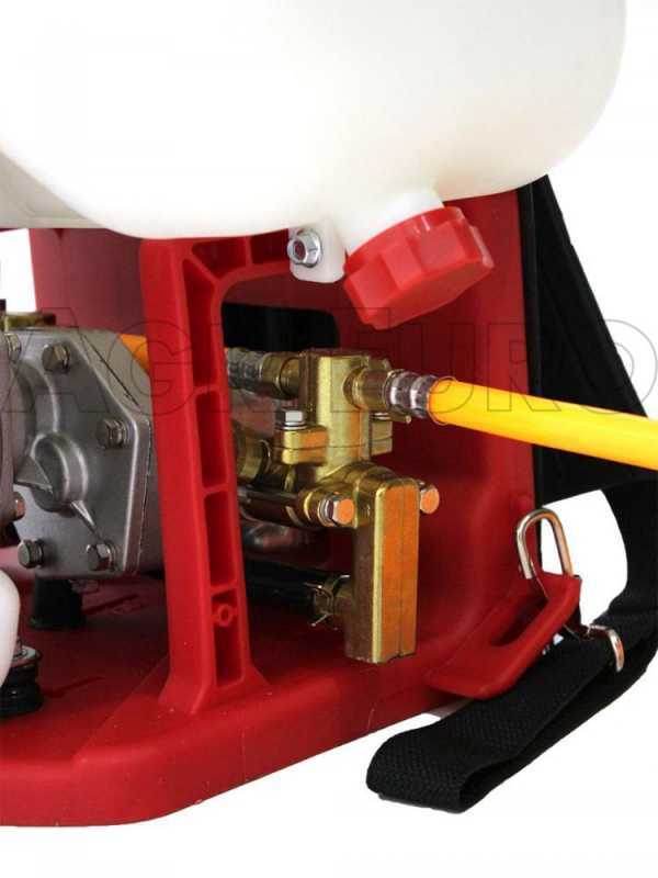 GeoTech SP 300 4T - Petrol Shoulder Sprayer Pump - 4-stroke Petrol